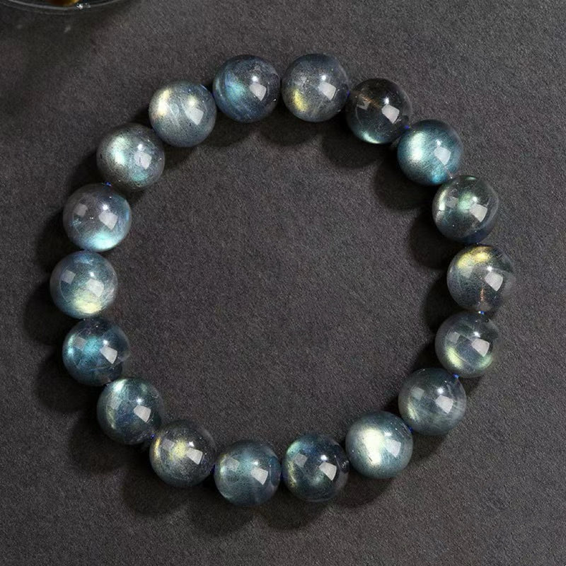 Natural gemstones can be customized