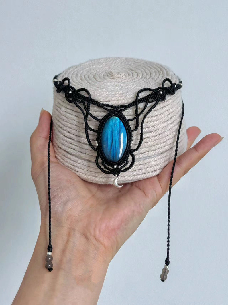 Natural gemstones can be customized