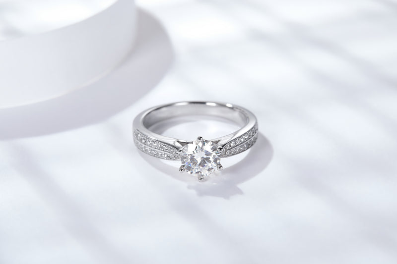 2CT Shiny Moissanite Ring For Queen Customizable Exclusive Name